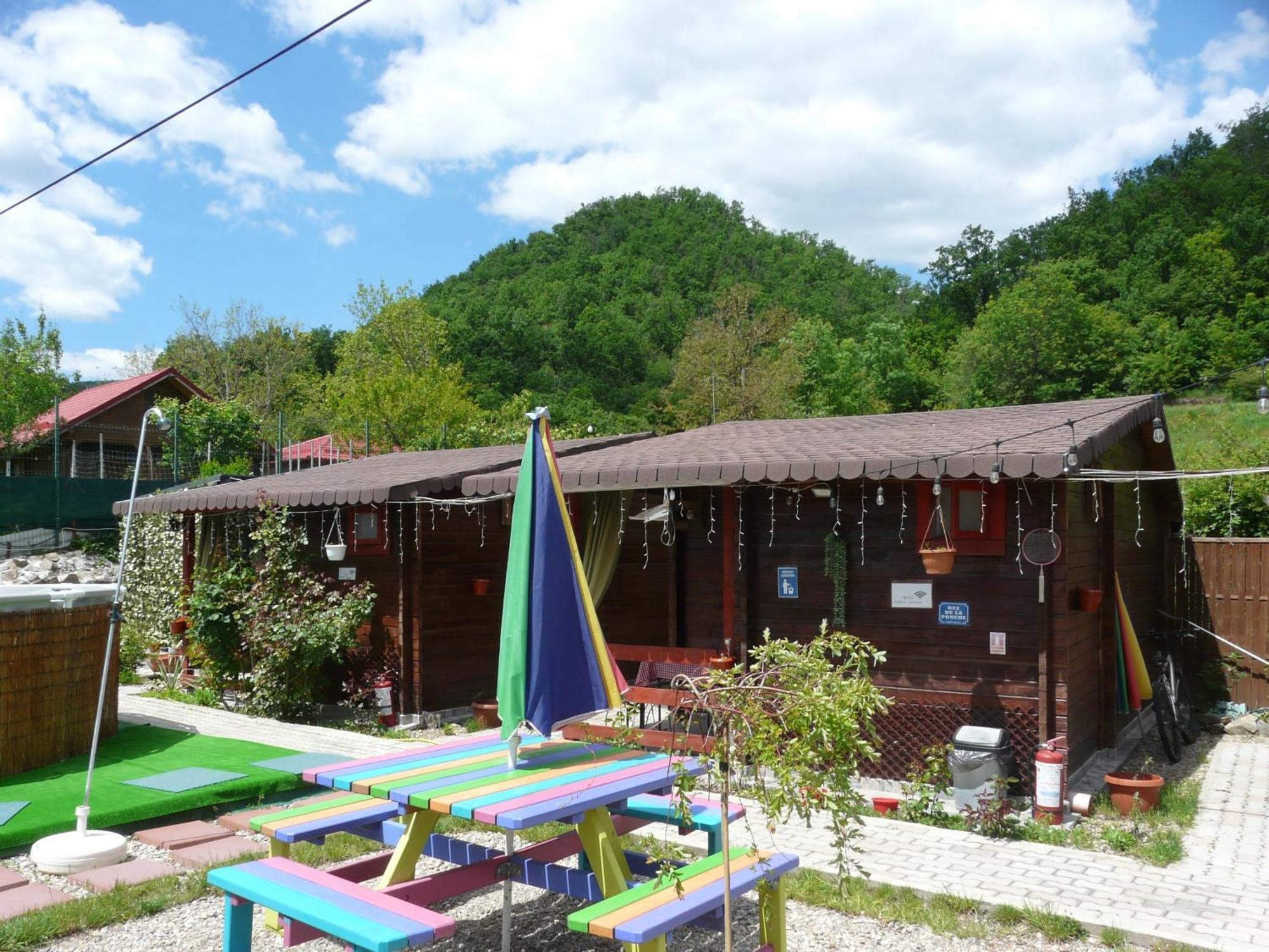 Clisura Dunarii Casutele Danca Ogradina Buitenkant foto